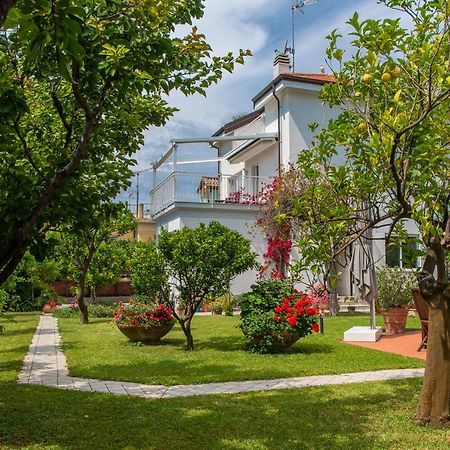 Magnificent Villa San Remo Extérieur photo